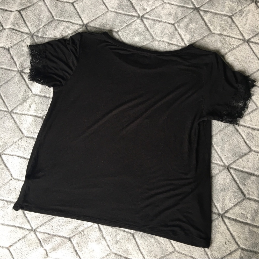 Girl Power Black Shirt - Picture 5 of 7